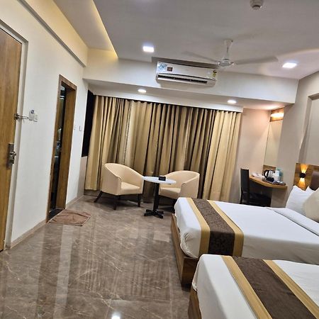 Hotel Grace Galaxy Bombaj Zewnętrze zdjęcie